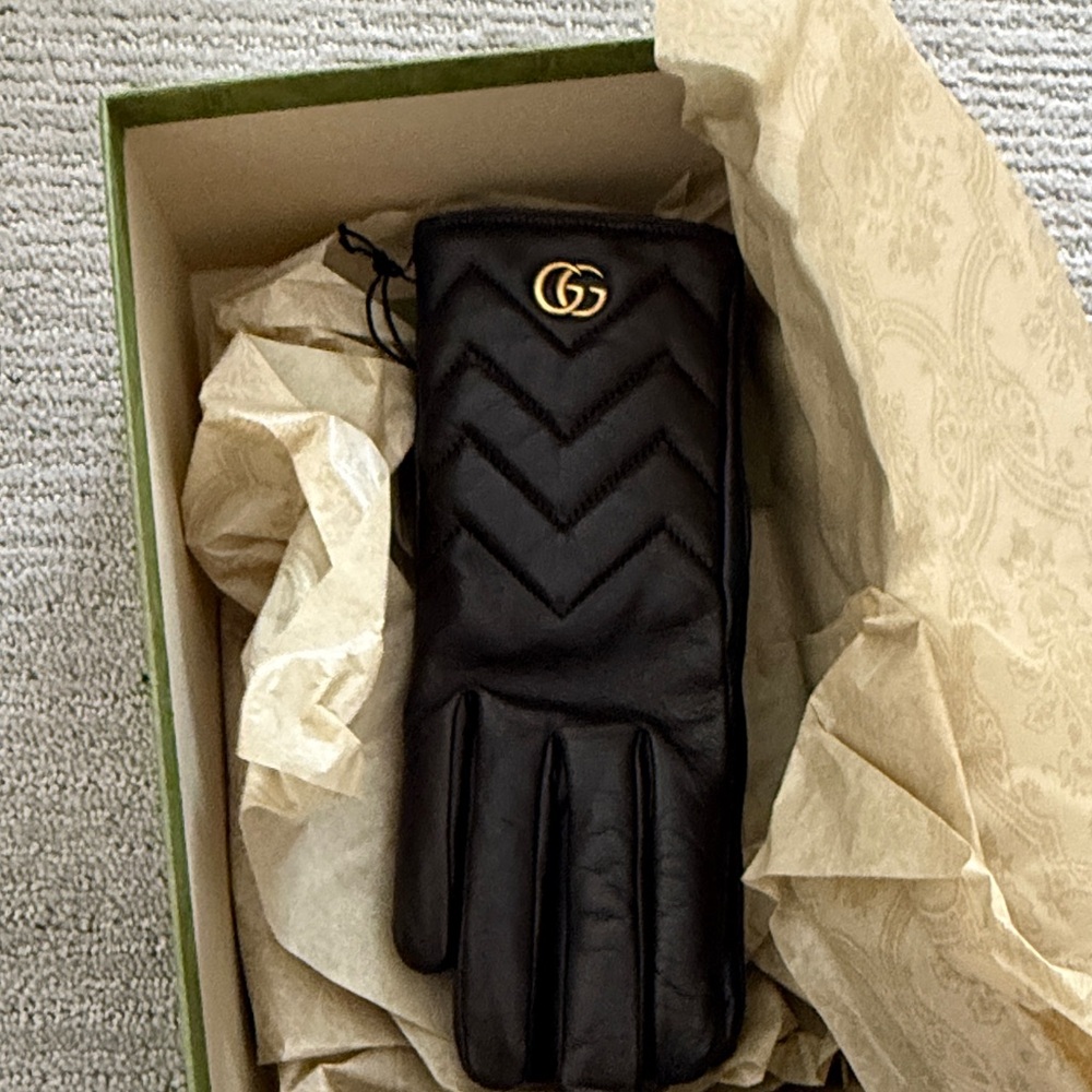 Gucci - GG Marmont Leather Gloves - new in box - Picture 4 of 5